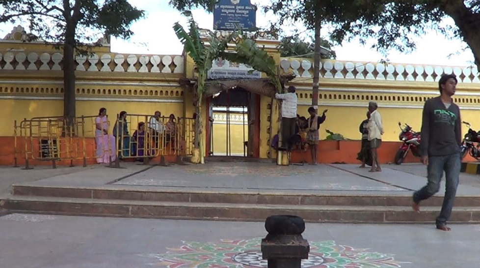 Sri Jwalamukhi Tripura Sundari Temple, Mysuru (Mysore), Karnataka - Vushii.com Sri Jwalamukhi Tripura Sundari Temple, Mysuru (Mysore), Karnataka - Vushii.com